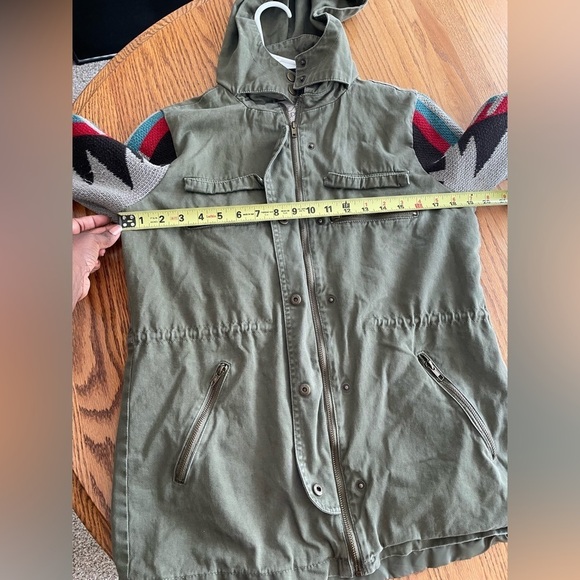 Thread & Supply Hooded Cargo Utility Jacket Aztec Knit Sleeve Green Size M - Picture 10 of 12